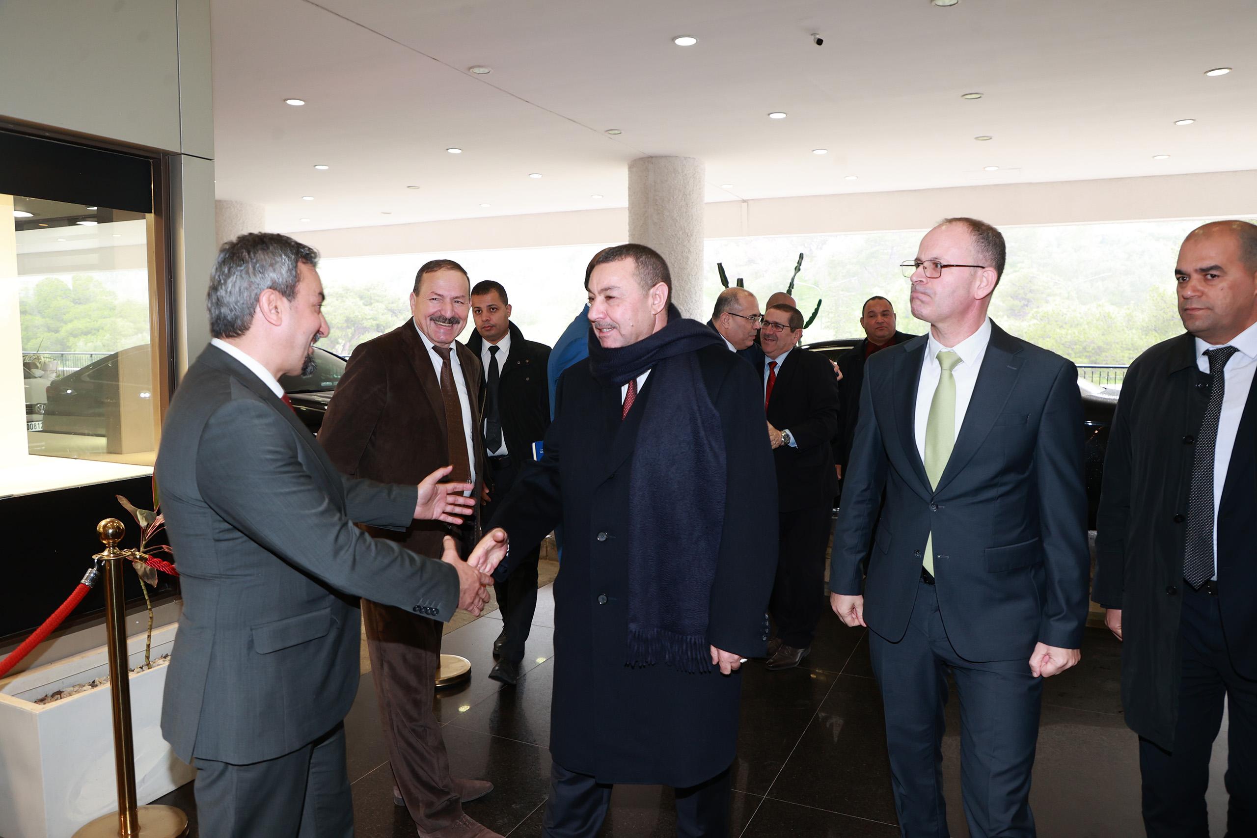 Ports verts : Le Ministre de l’Intérieur, des Collectivités Locales et des Transports, Monsieur Saïd SAYOUD lance une nouvelle dynamique maritime et portuaire avec le Groupe SERPORT.